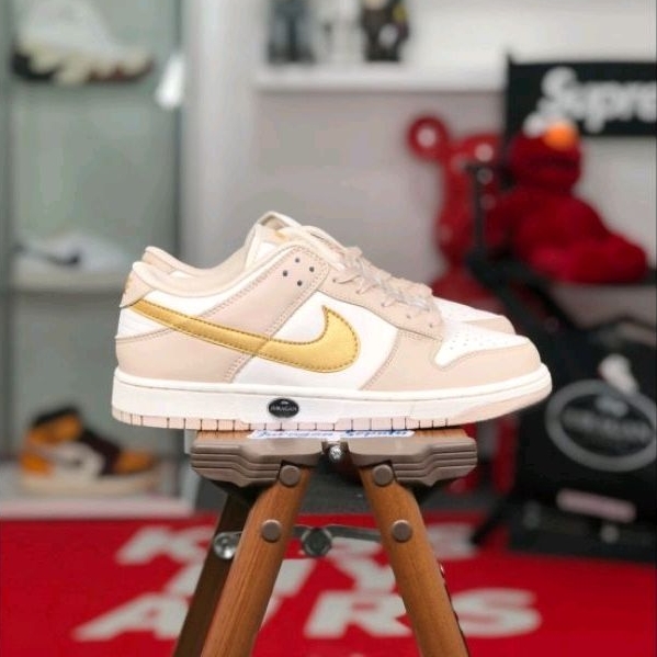 Nike Dunk Low &quot;Gold Swoosh&quot;