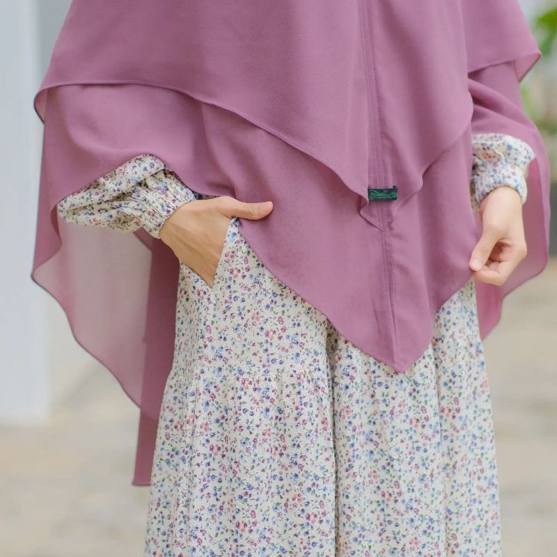 Yura set by Mumtaz hijab