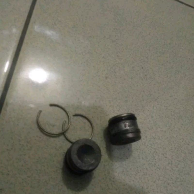 tutup shock depan honda cs1 original