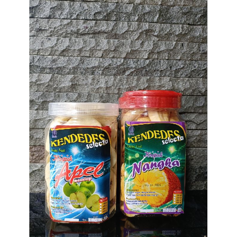 

paket toples Keripik nangka 300 apel 200