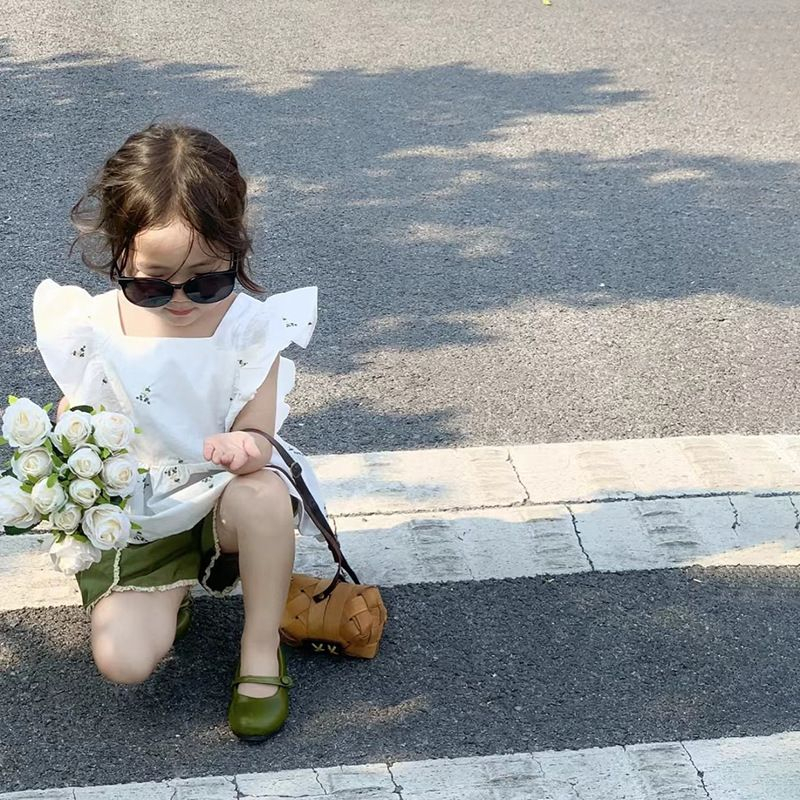 Setelan Anak Perempuan Tanpa Lengan Gypsophila Flower Celana Pendek Hijau Renda