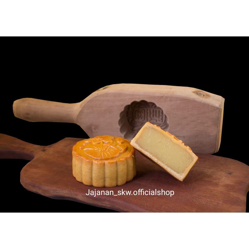 

Tausa Phia/Thew Sa Piang/Nyiat Koh/Kue Bulan Singkawang/Kue HALAL MUI/