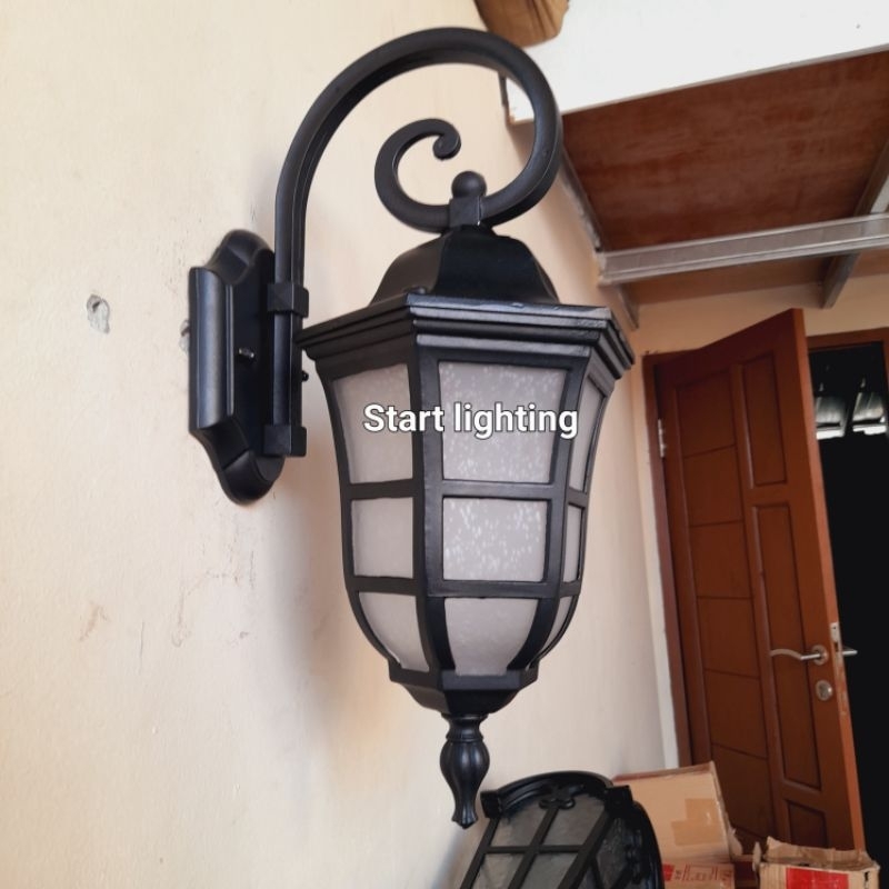 Lampu dinding autdoor waterproof/Lampu hias dinding tempel 1202/