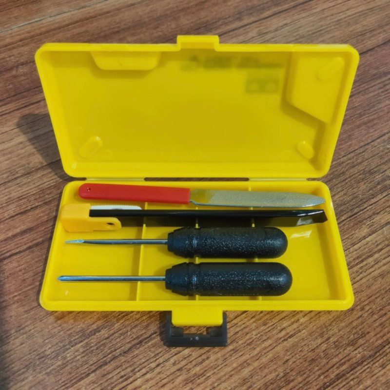 Auldey 18060 TOOLS SET KIT AULDEY 4WD  Professional Tools for Player