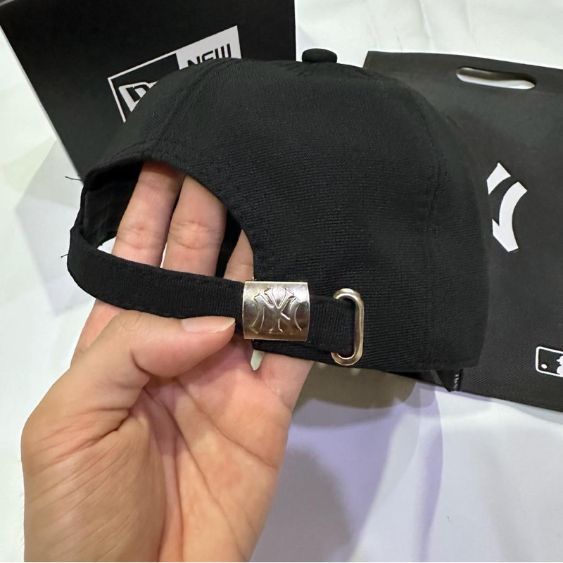 Topi Baseball Unisex Cap Bordir Newyork Casual Hat Black Logo Gold Fullset