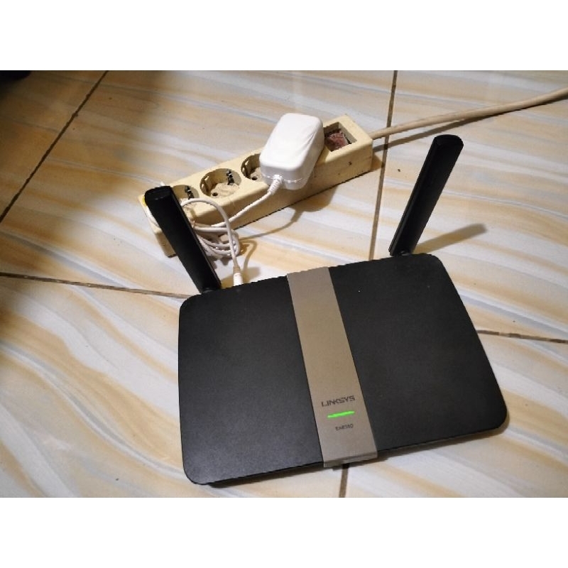 Cisco Linksys EA6350 Gigabit plus adaptor