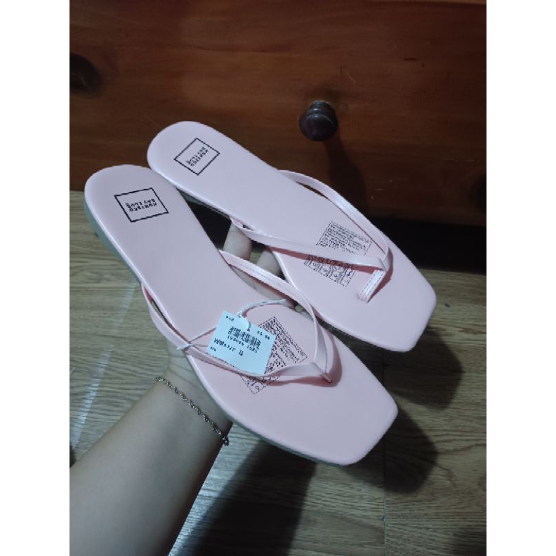 Sandal payless