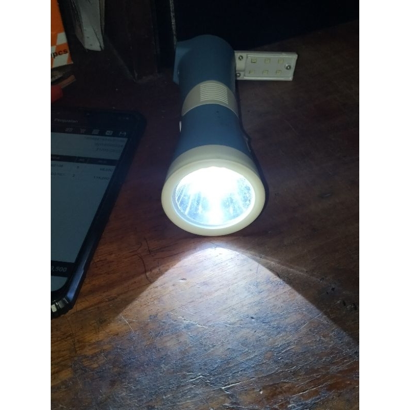 Lampu senter Led charge Murah