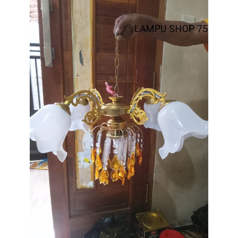 lampu hias gantung ruang tamu /ruang tengah 4 cabang tulip 5 bohlam