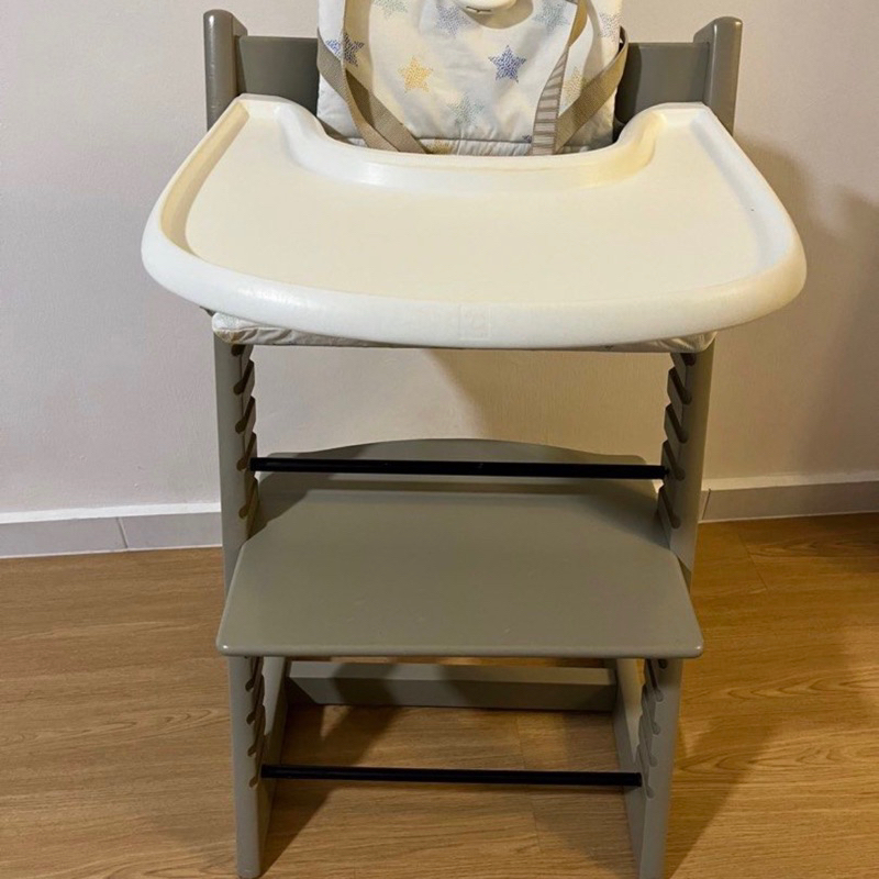 Stokke tripp trapp chair complete set preloved