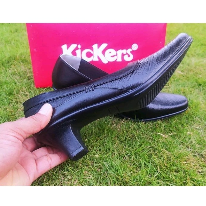 Kickers - sepatu wanita formal slip on / sepatu pantovel / sepatu fantofel hitam