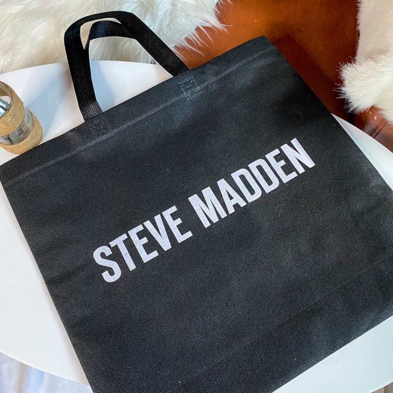 

Goodie Bag Steve Madden Black Bahan Spunbond Anti Air Shopping Bag Mall
