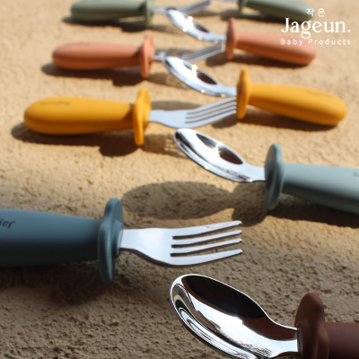 JAGEUN Premium Stainless Spoon Fork Silicone | Sendok Garpu Besi Anak Gagang Silikon Set + Case