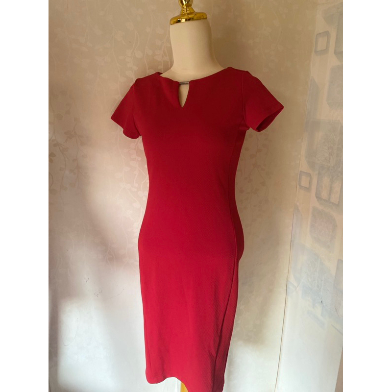 the Executive red mididress