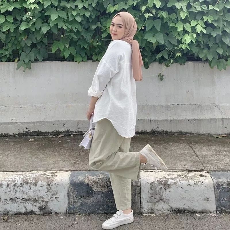 Kemeja Wanita Oversize Linen