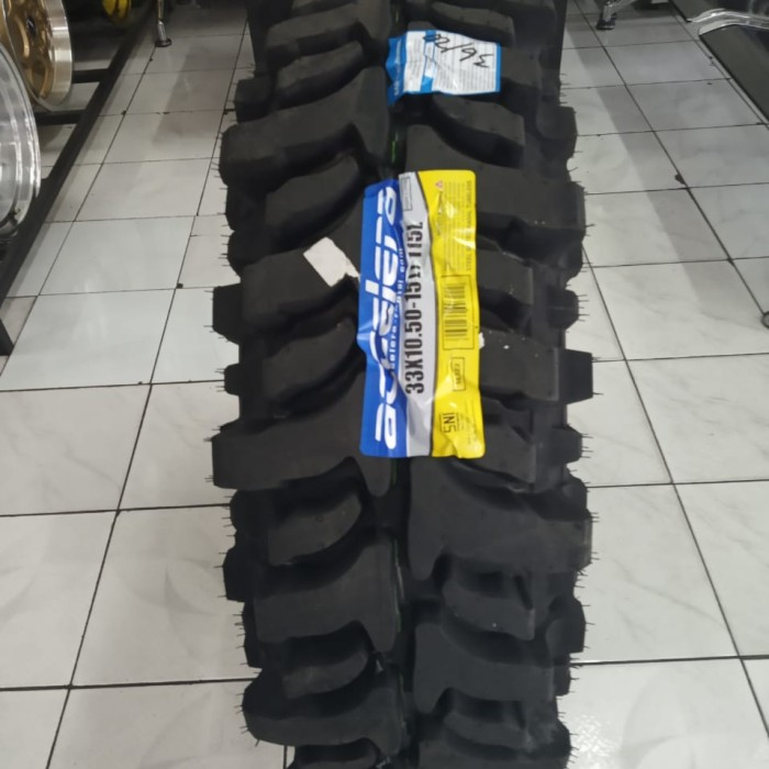 BAN OFFROAD X-TREME RING 15 MERK ACCELERA BADAK X-TREME 33X10.50 R15