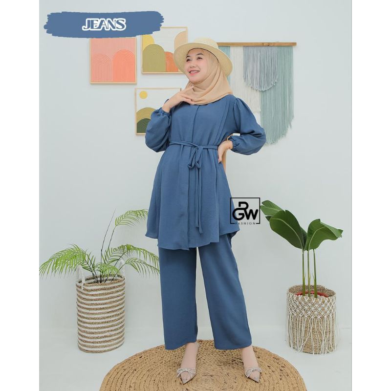 NAQILA ONE SET ORI AKU KARISSA / SELIN SETCEL