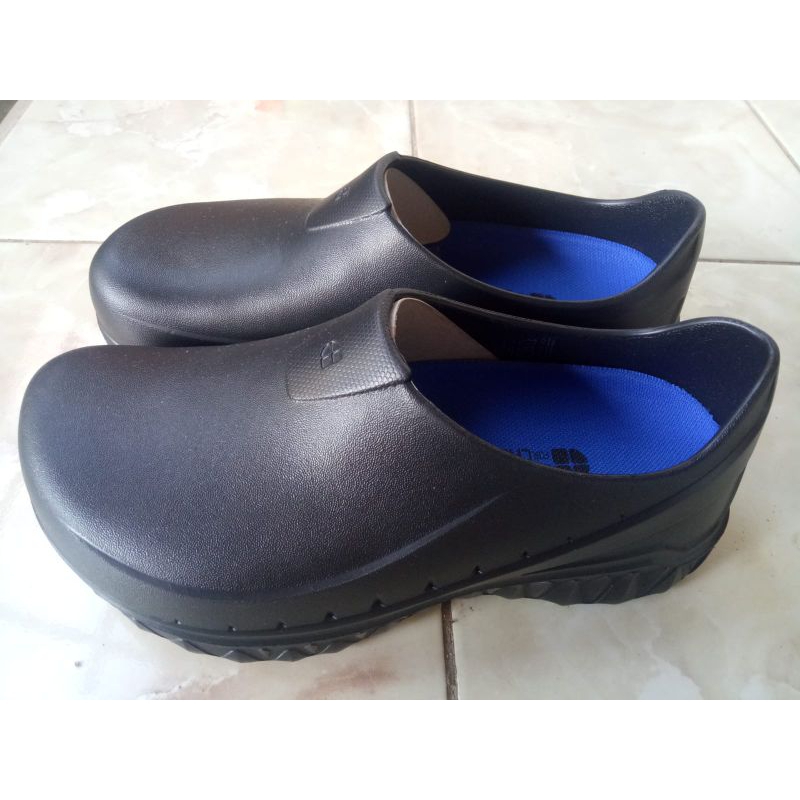 shoes_for_crews,Blood_stone-Chef_shoes