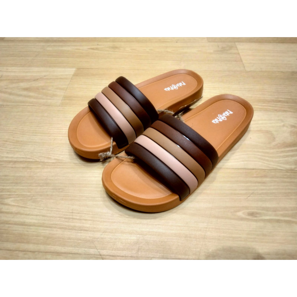Sandal Selop Wanita Bata Pata Pata Bahan Karet Awet Sandal Slide Terbaru Warna Cokelat dan Pink