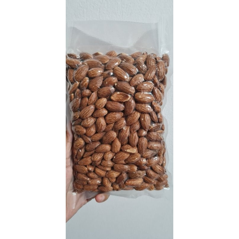 

Kacang almond panggang original Blue diamond