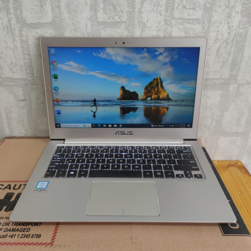 Laptop Asus Zenbook UX303U Cor i5-6200U FHD Keyboard backlight Slim ringan