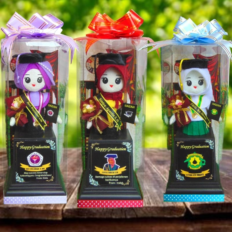 Ready Thropy Boneka Wisuda|Piala Boneka Wisuda Wanita|Boneka Flanel Thropy Wisuda