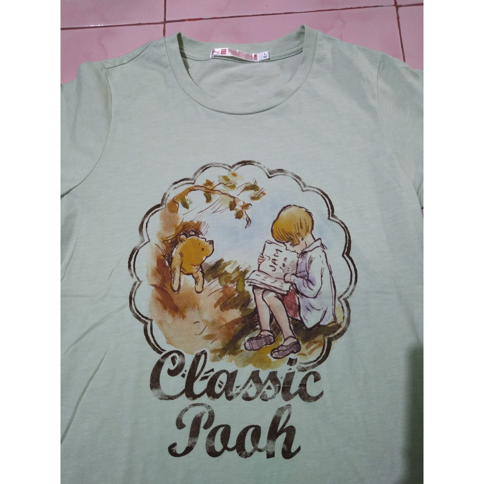 Kaos pooh hijau Second Original