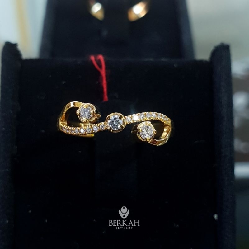 Cincin emas 1,80 gram berlian asli 0,14 ct natural diamond