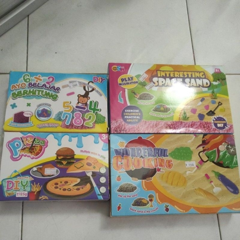 Mainan Anak Pasir Kinetik Warna Kemasan Plus Cetakan 250 Gram