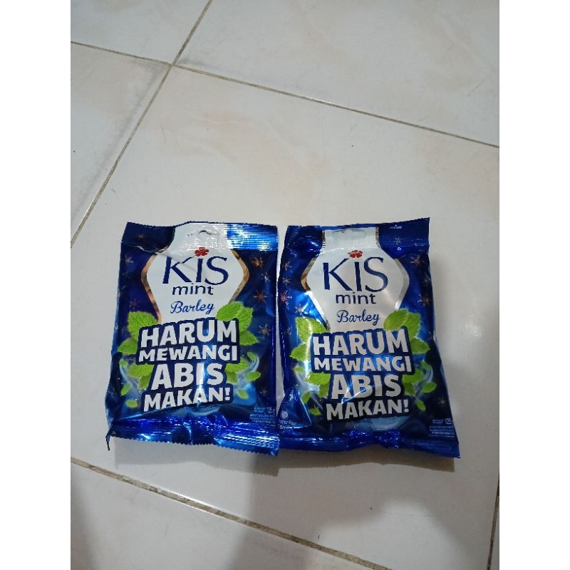 

PERMEN KISS 125 GR PER PACK / KIS MINT PERMEN BARLEY MINT FLAVORED KIS