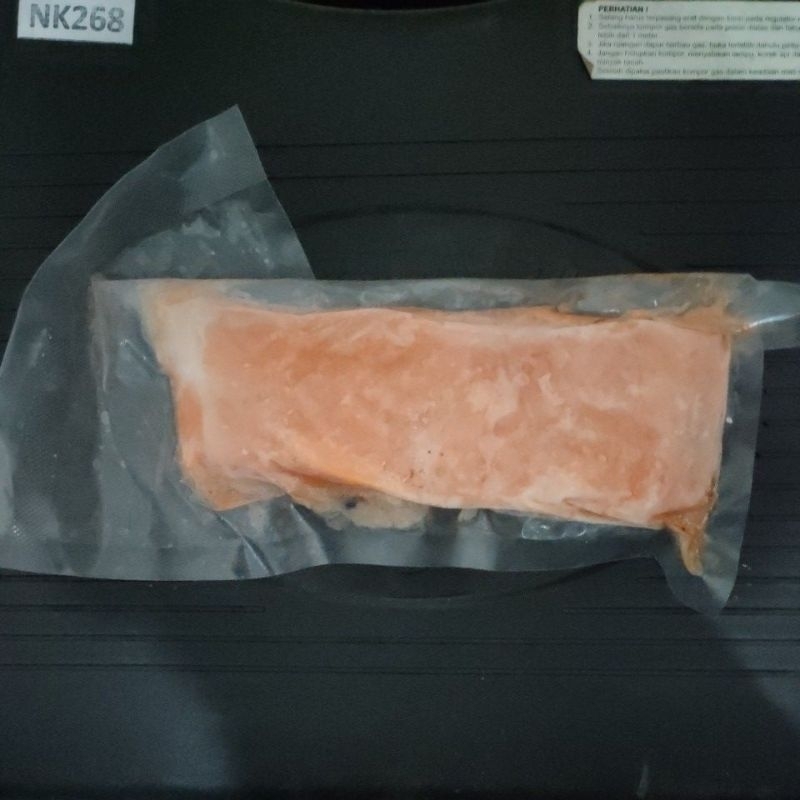 

fillet salmon