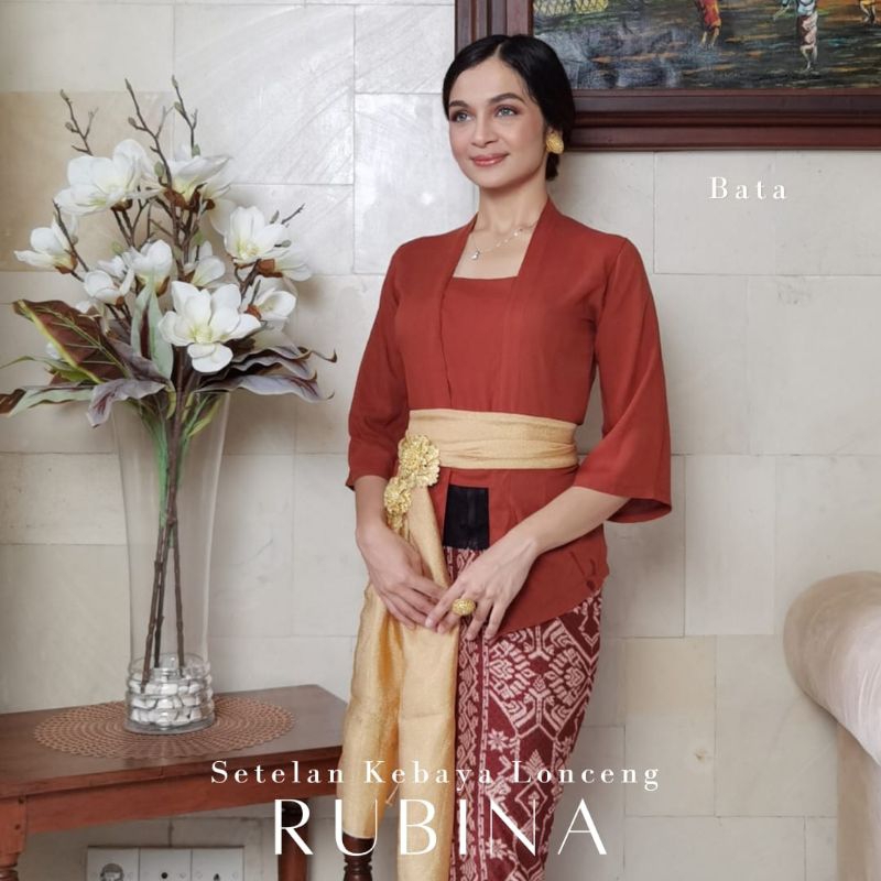 Setelan Kebaya Lengan Lonceng Rubina