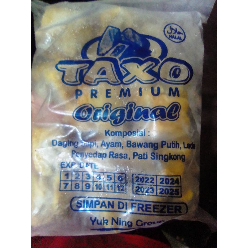 

Taxo ( Tahu Baxo ) Premium Original Yuk Ning & Taxo Pedas Yuk Ning