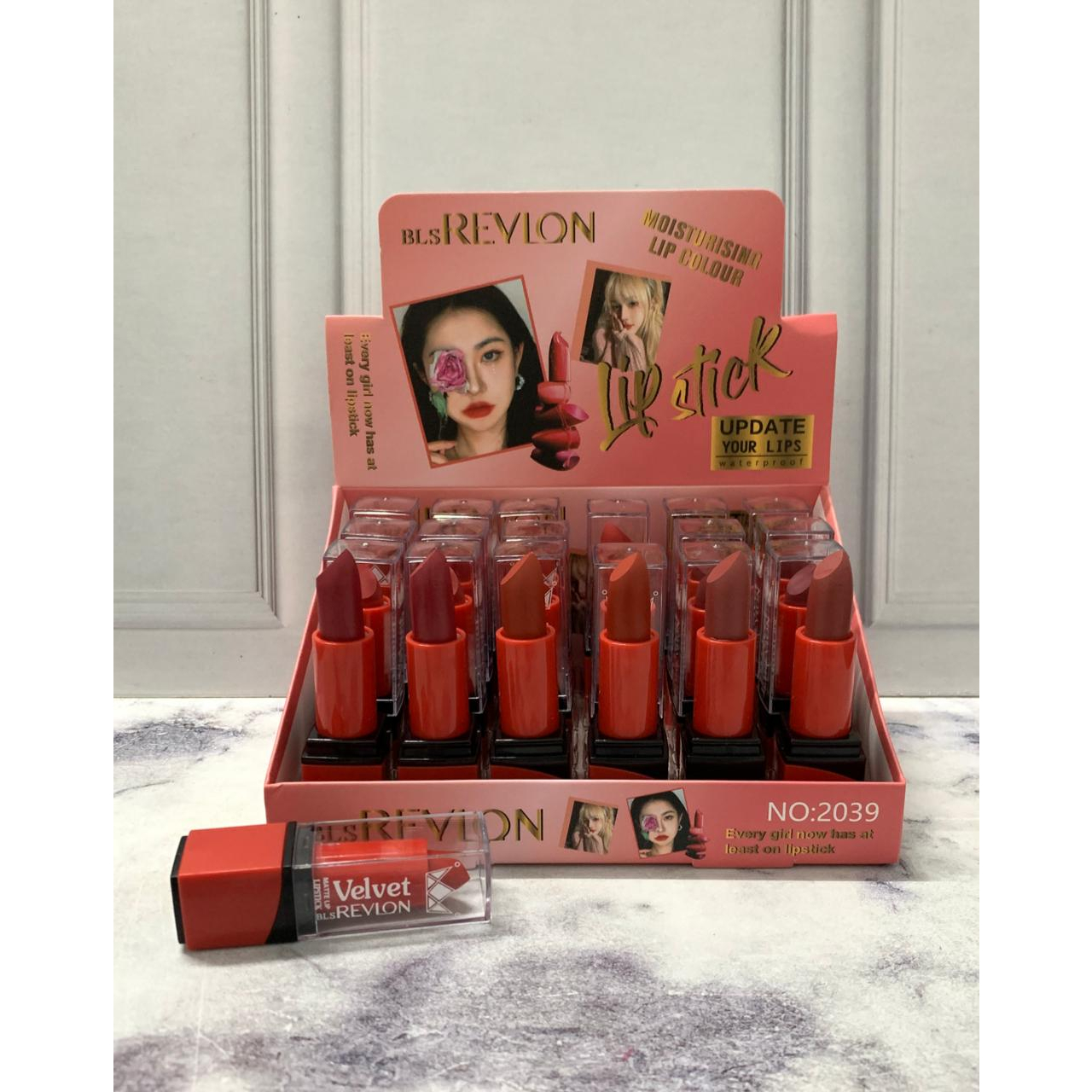 (LUSINAN) LIPSTIK REVLON