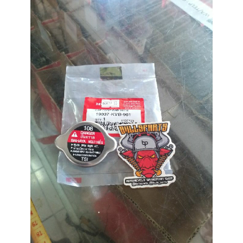 19037-KVB-901 tutup cap comp radiator honda VARIO 110 LAMA CW OLD CARBU TECHNO KARBU VARIO 125 2014 