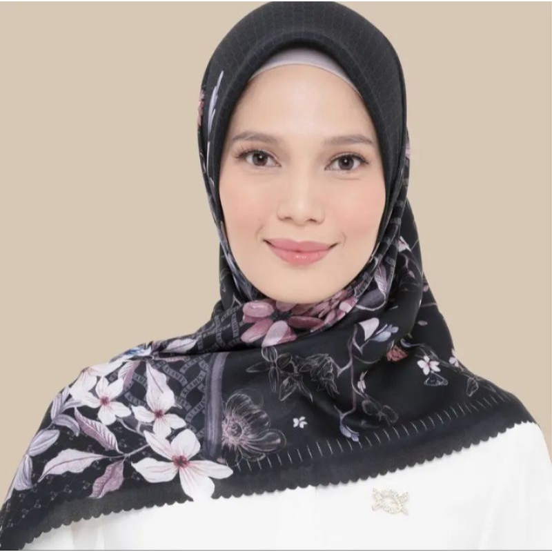 NEW AND SALE SAVANNA SCARF IN BLACKWATER BY WEARING KLAMBY NON PLAT GOLD