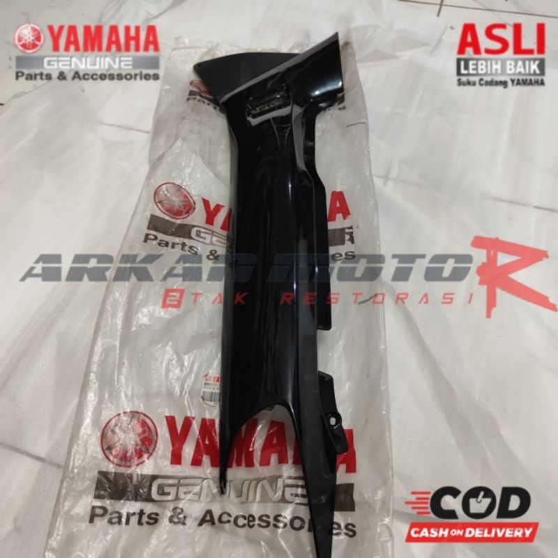CAVER COVER BODY SCORPIO Z OLD HITAM SEBELAH KIRI 5BP-F1711-00-0X ORIGINAL