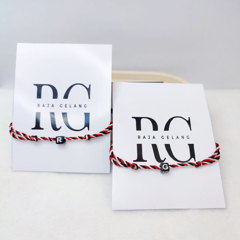 Gelang Tridatu Inisial Kotak Hitam / Gelang Inisial Kotak Hitam Tali Tridatu