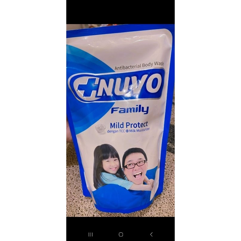 NUVO FAMILY SABUN MANDI CAIR 400ml // BIRU // PINK // KUNING // MERAH