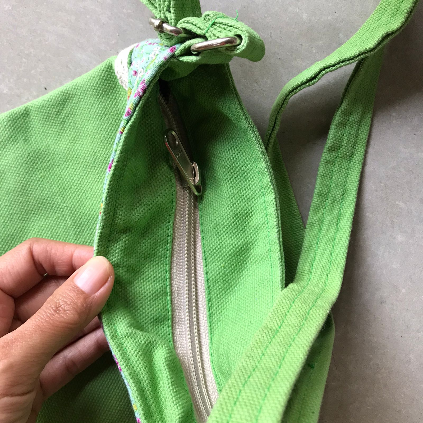 Tas selempang slempang sling bag mini kecil korea hp wanita anak kain kanvas resleting simple Heejou Green Caja