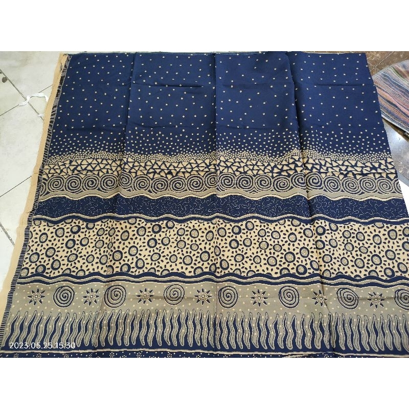 Kain batik solo abstrak krakal biru dongker