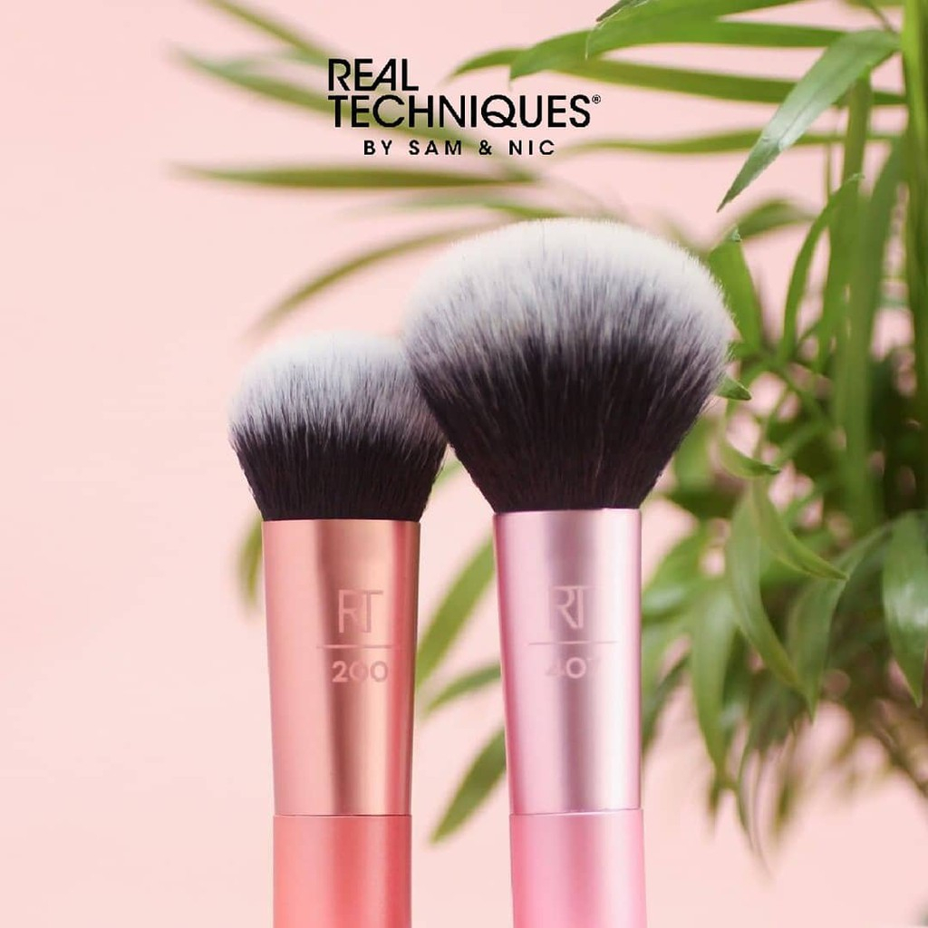 Real Techniques Mini Makeup Brush Series