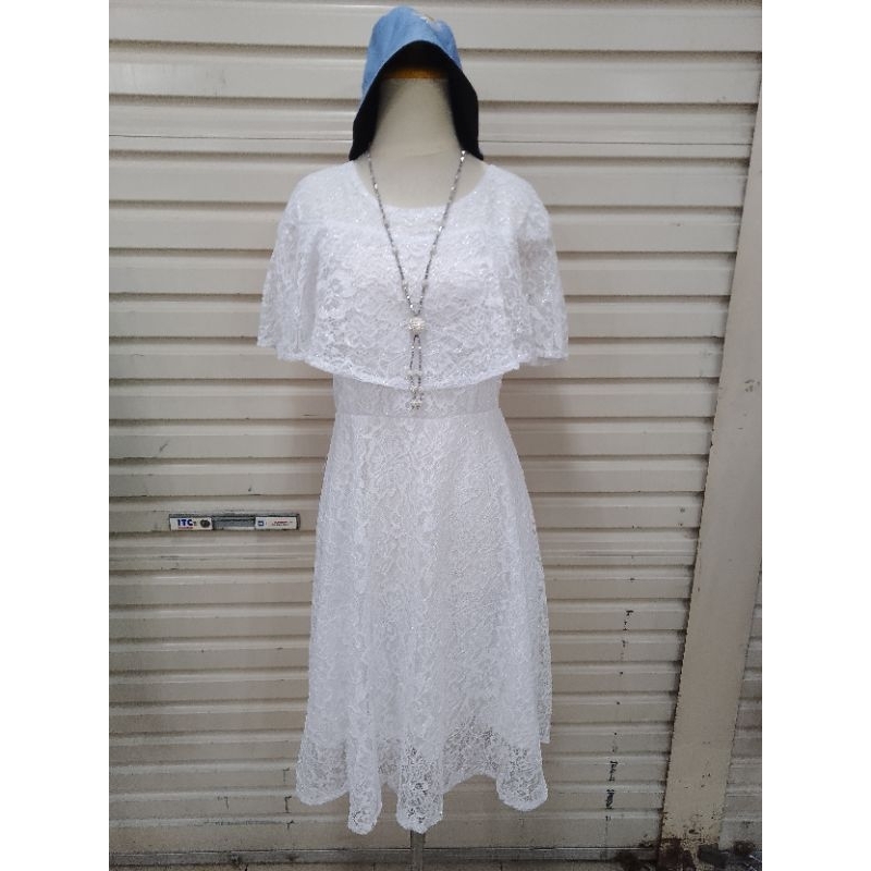 Dres brokat putih model sabrina