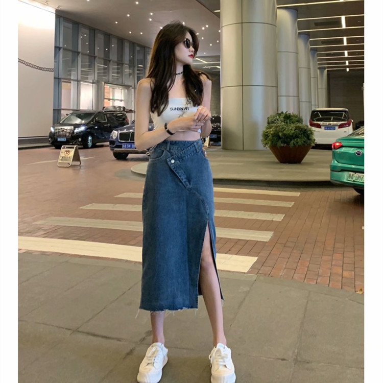 Rok Bawahan Wanita Jeans Denim Midi Coak Belah Modis Kancing Miring