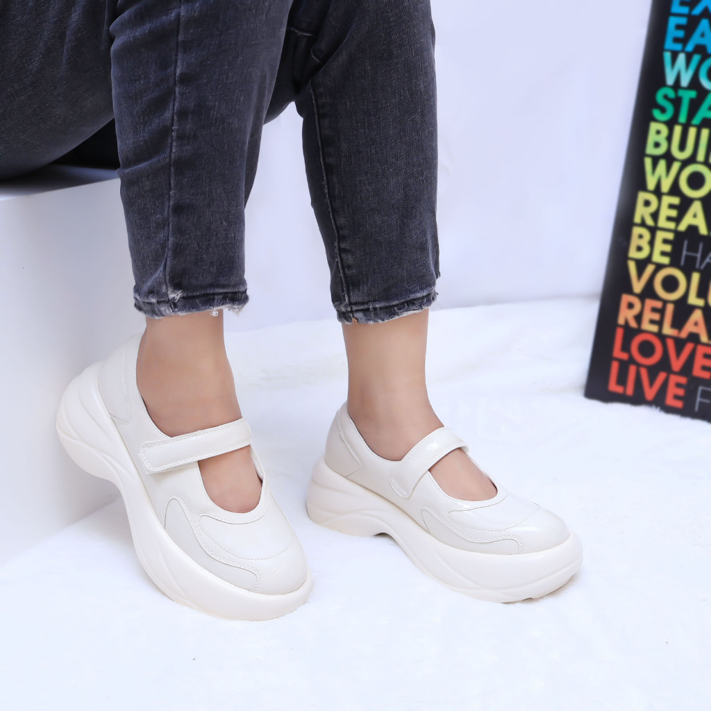 [ NEW ] Sepatu Wanita C*K 495 - SNR Loafers Flat 6cm