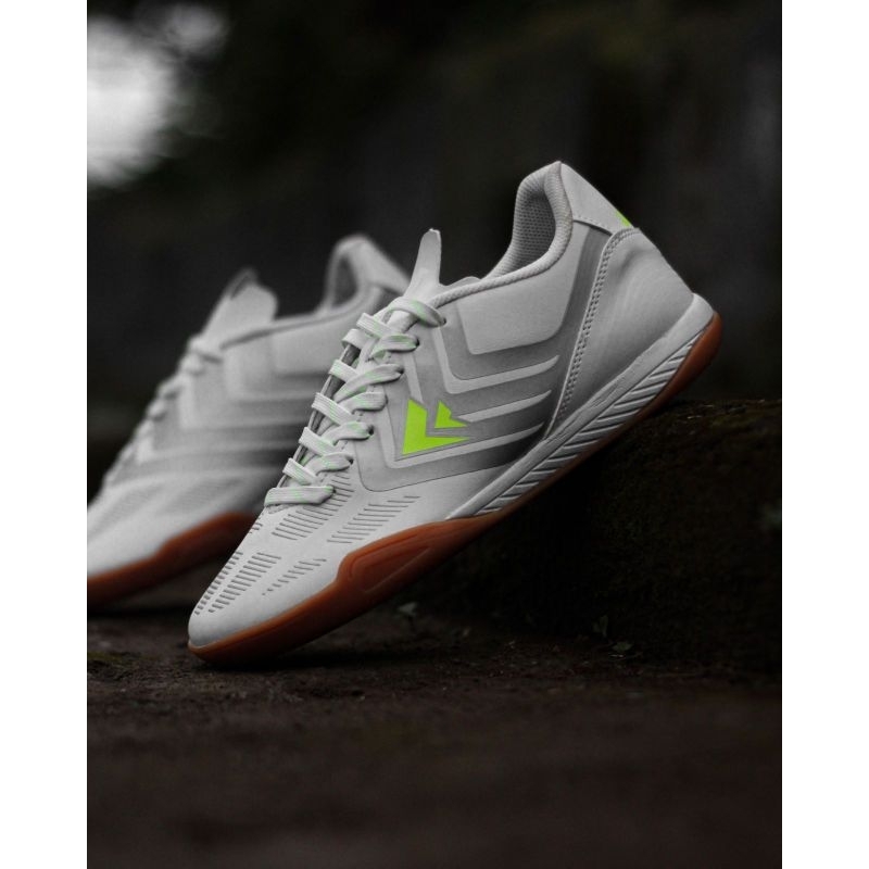 SEPATU FUTSAL SEVSPO NEW TIKI TAKA SYN WHITE VOLT