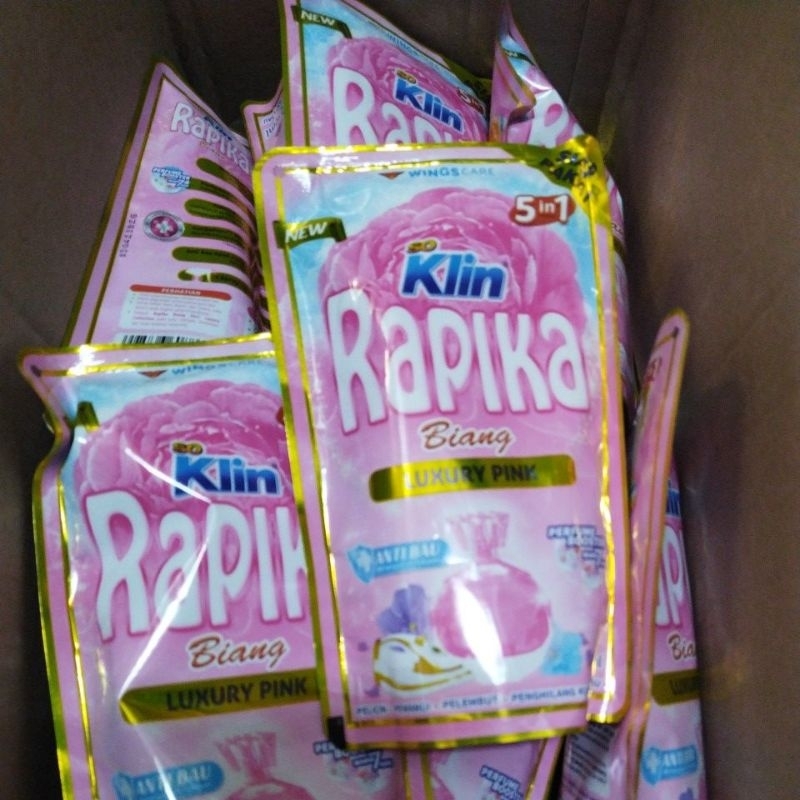 Rapika pelicin pakaian 250 dan 400 ml siap pakai