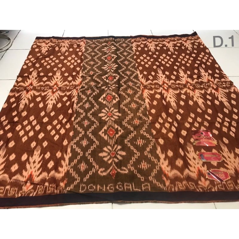 Sarung Donggala Goyor Jahit tengah (Penenun)