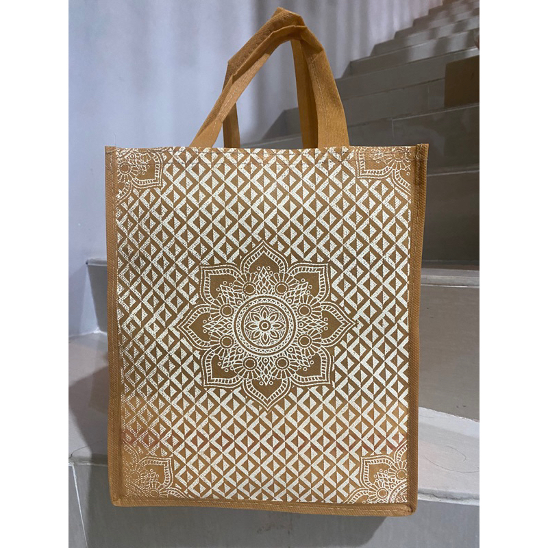 HARGA LUSIN ISI 12 BIJI- TAS HAJATAN BOX NASI HEBOH SIZE 22x22