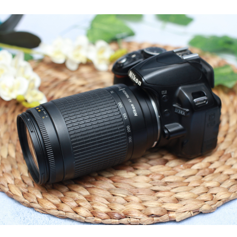 Nikon D3100 Lensa Tele Zoom Kamera DSLR Original - VG -Likenew
